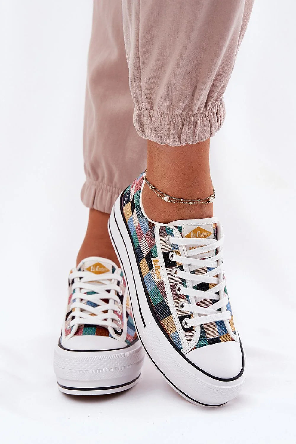 Sneakers femmes Lee Cooper baskets Step in style carreaux multicolores confort élégance plateforme tige basse lacets classiques