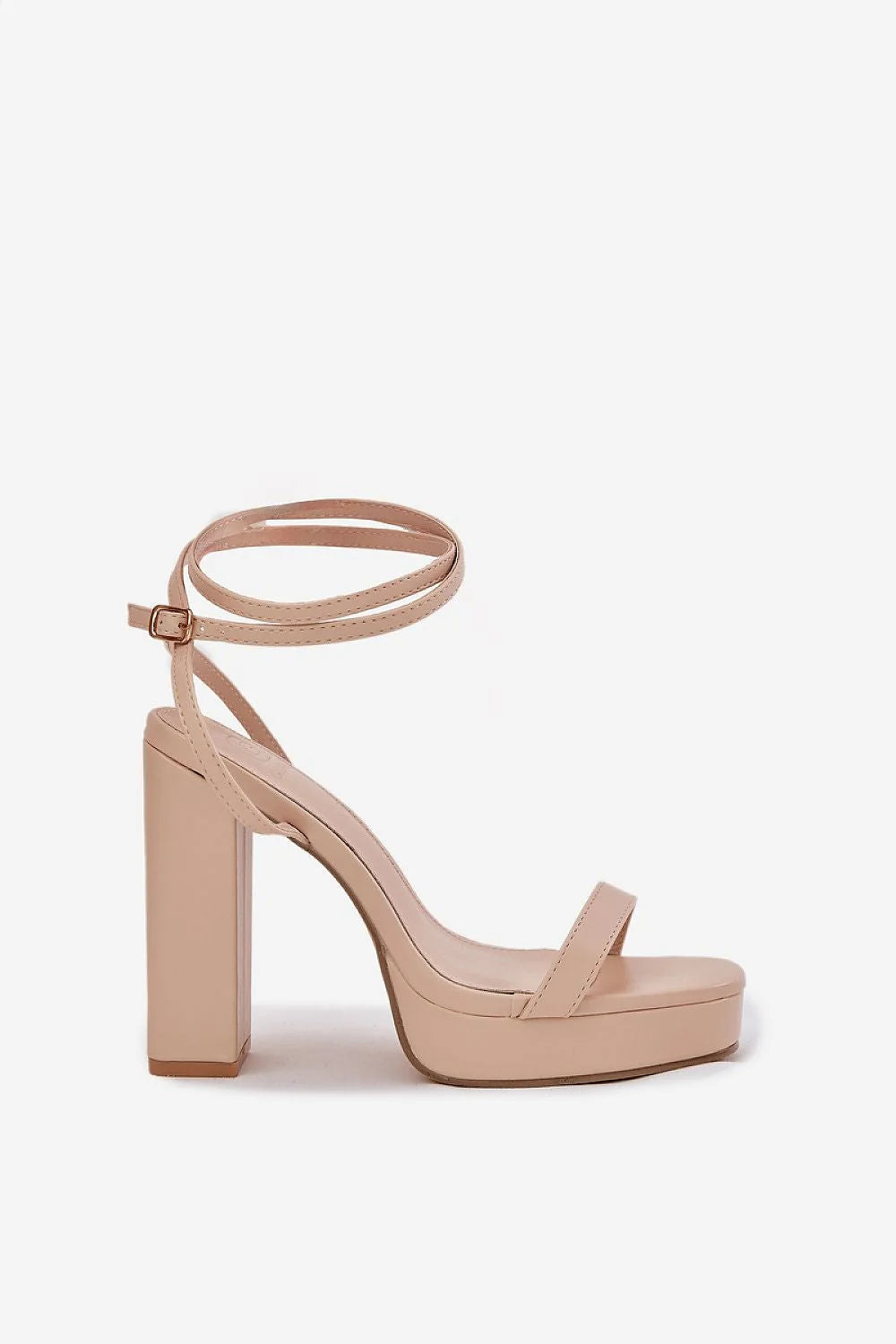Sandales à talons femmes design moderne style minimaliste bride cheville ajustable couleur nude beige cuir artificiel confortable occasion soirée
