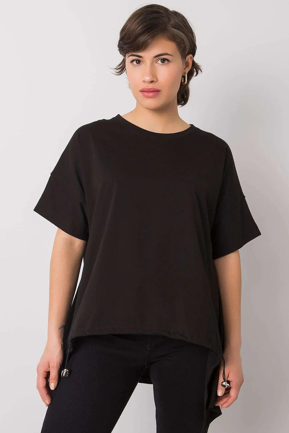 T-shirt femme design moderne minimaliste coupe ample manches courtes col rond coton 100% noir uni notre Rue Paris