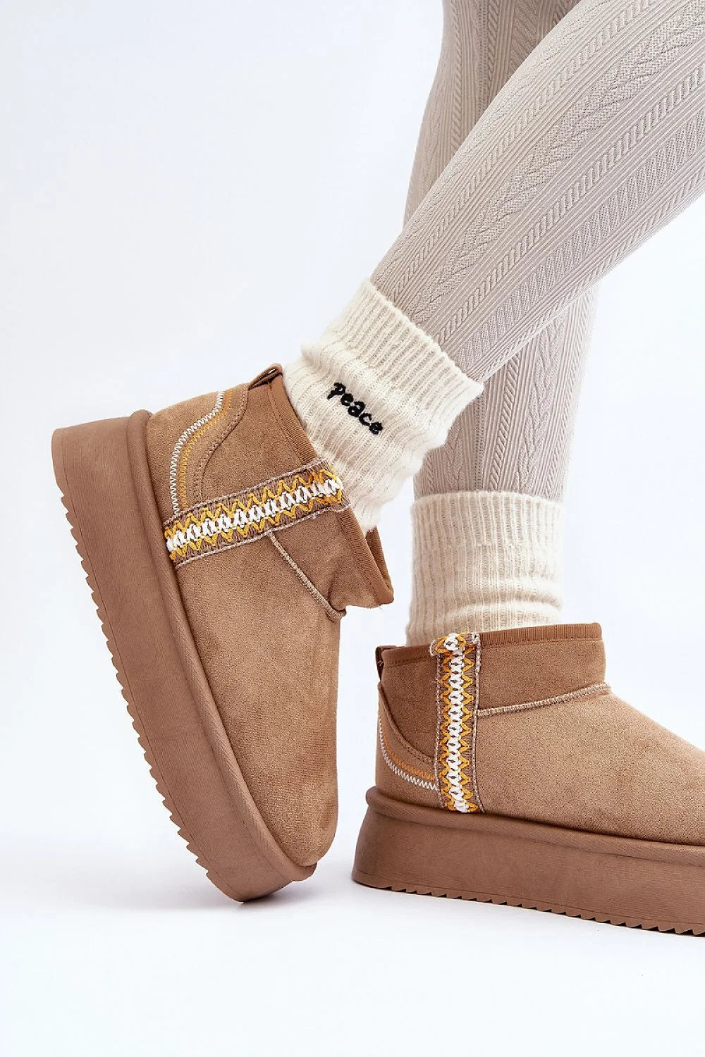 Bottes de neige femmes design moderne minimaliste cuir suédé fourrure hauteur tige 8 cm plateforme 4.5 cm occasions ville casual