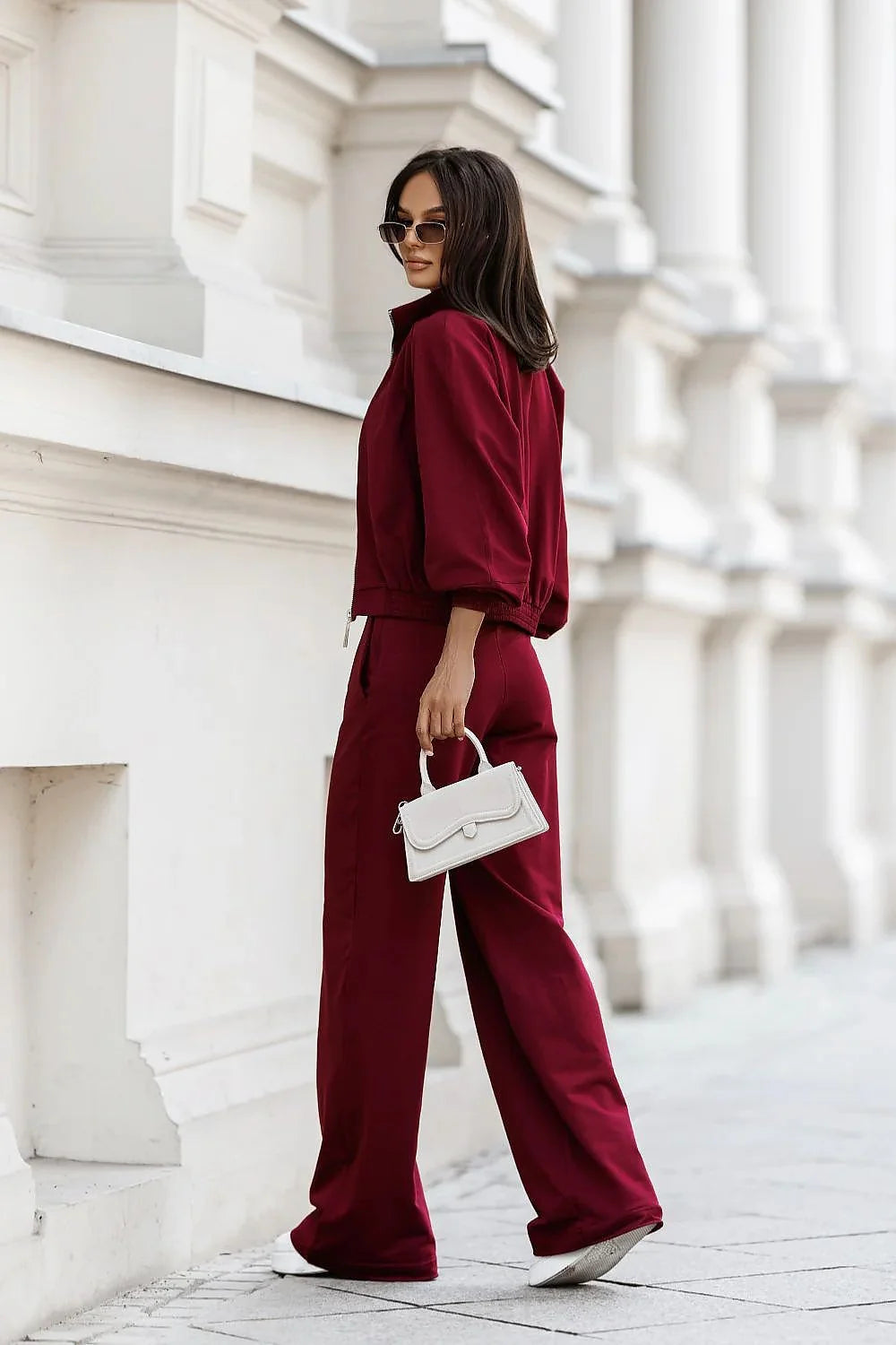 ensemble femme trois pièces bordeaux bomber zippé col montant manches ballon poignets élastiques top côtelé ajusté pantalon taille haute palazzo