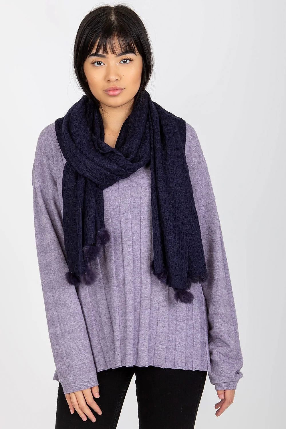 écharpe longue ajourée pompons décoratifs hiver féminine élégante moderne chic chaude douce volumineuse 206cm tricotée acrylique enveloppante confortable