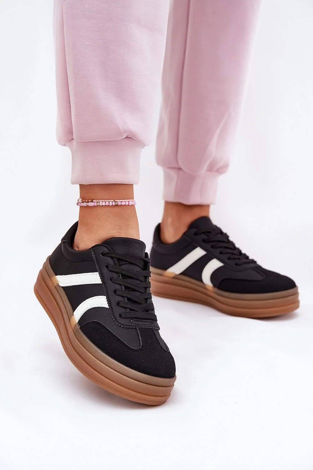 Chaussures de sport féminines modernes en cuir artificiel éco-friendly, plateforme, bout rond, confort tout le jour, look urbain, style casual, tailles disponibles