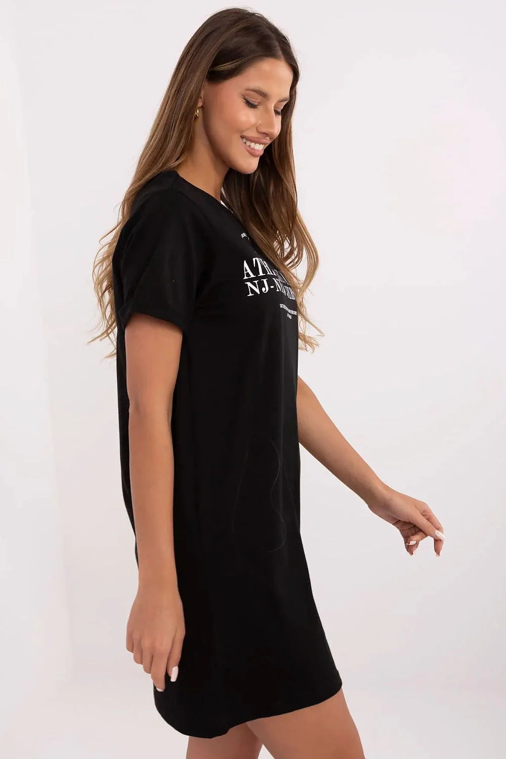 robe tshirt femme casual sportive noire coton jersey doux oversize coupe droite manches courtes col rond imprimé blanc poitrine moderne