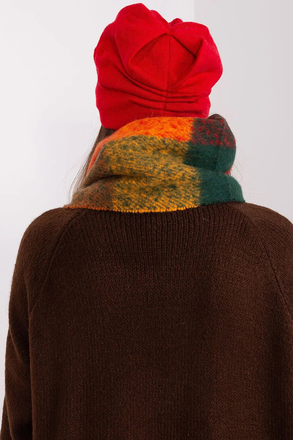 Bonnet d'hiver en cachemire pour femme, style classique, strass, acrylique 50%, coton 30%, cachemire 20%, couleur rouge vif, motifs discrets, élégance et confort