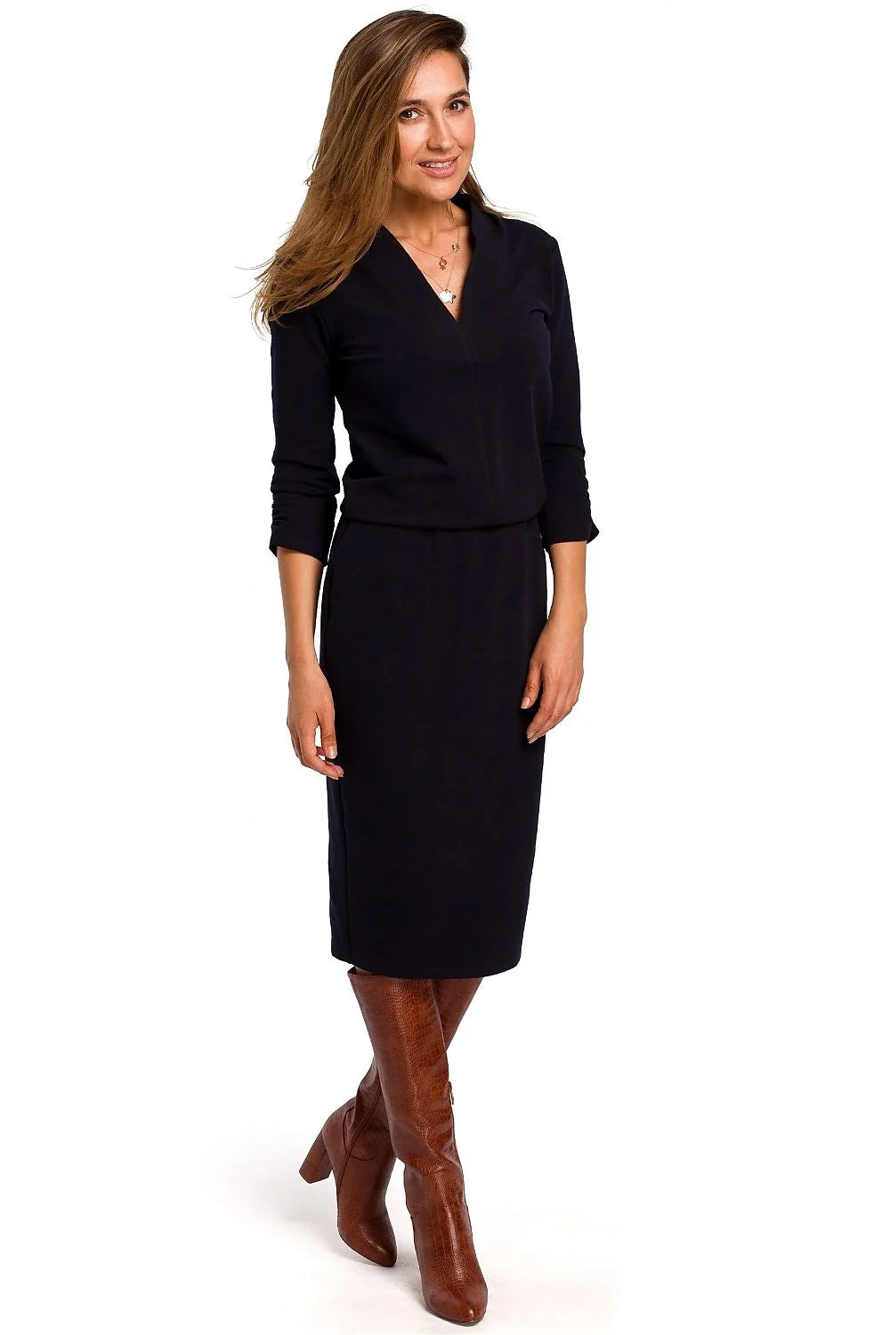robe midi droite crayon cintrée taille marquée col V maille jersey coton extensible beige clair manches troisquarts
