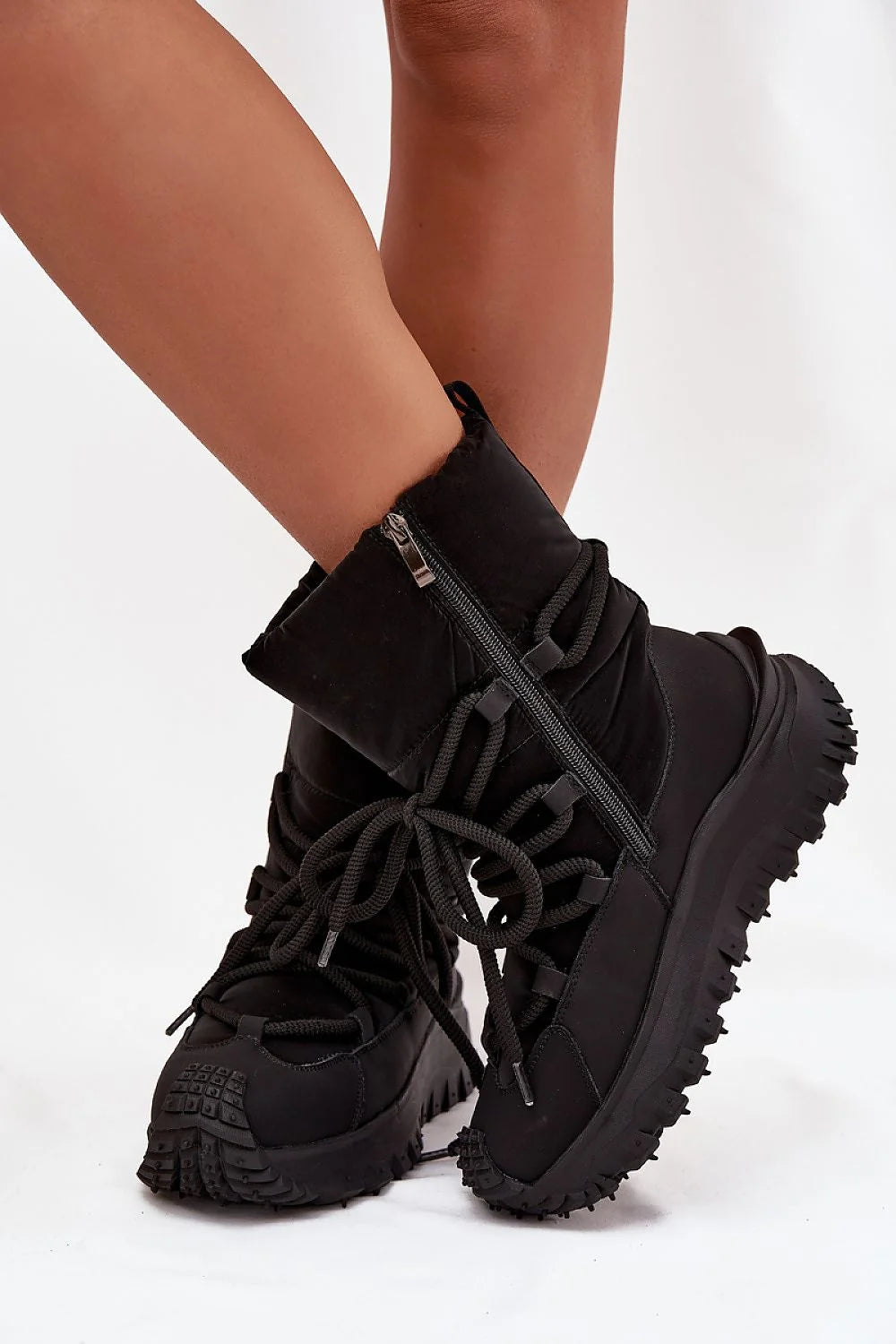bottes neige femme Lee Cooper cuir naturel noir textile durable plateforme caoutchoutée antidérapante semelle crantée doublure fourrure montantes
