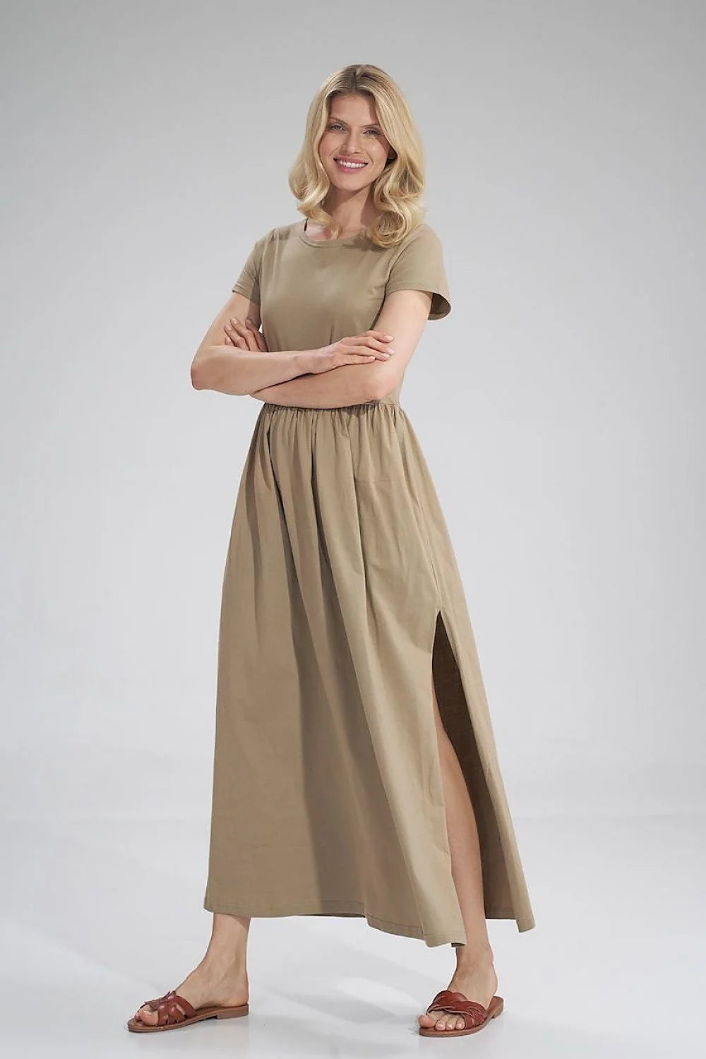 robe longue coton beige classique évasée taille haute froncée manches courtes encolure ronde jersey léger fluide fente latérale cheville confortable