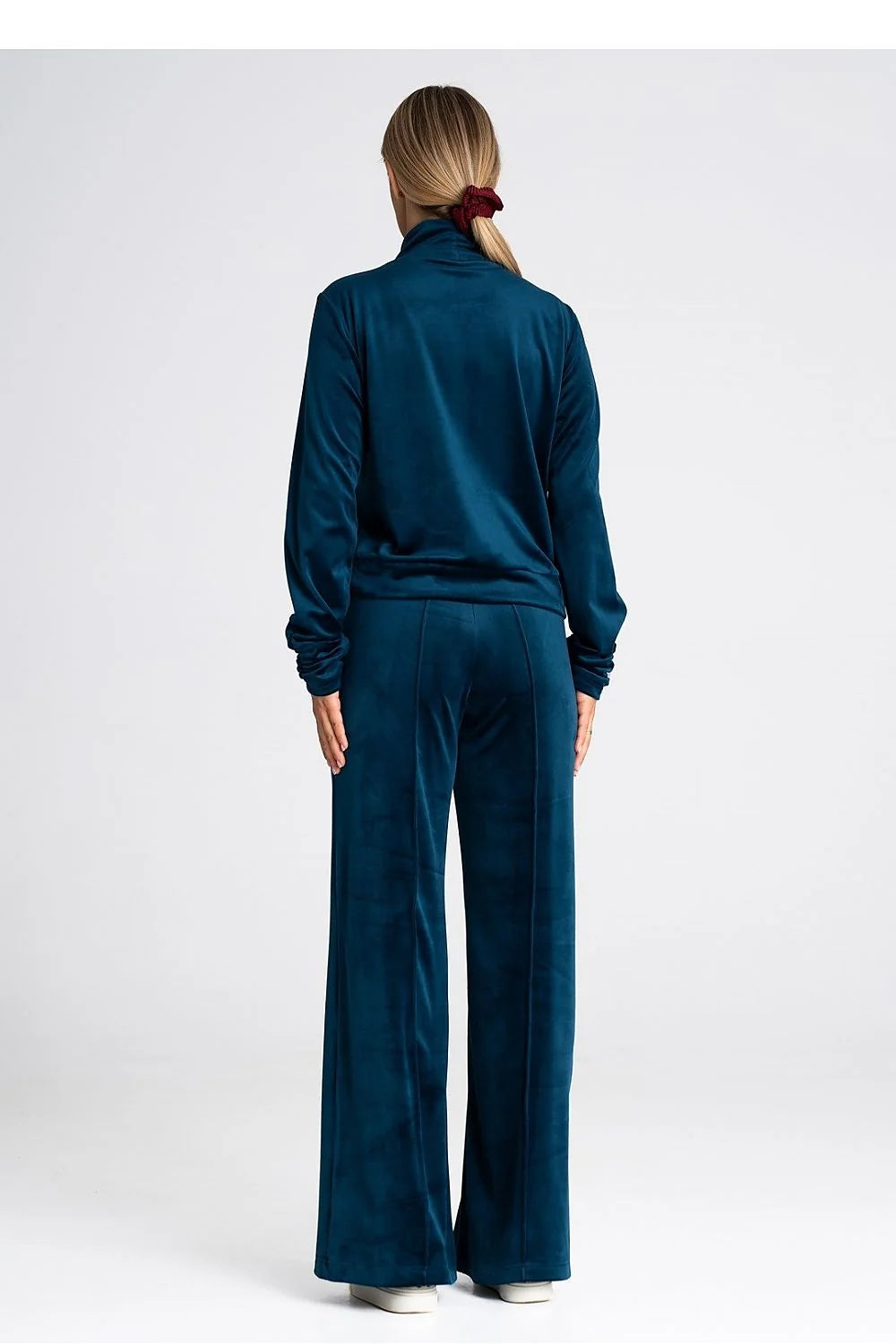 pantalon survêtement velours bleu pétrole taille haute ajustable coupe évasée jambe large doux brillant minimaliste sophistiqué confortable stretch finition discrète