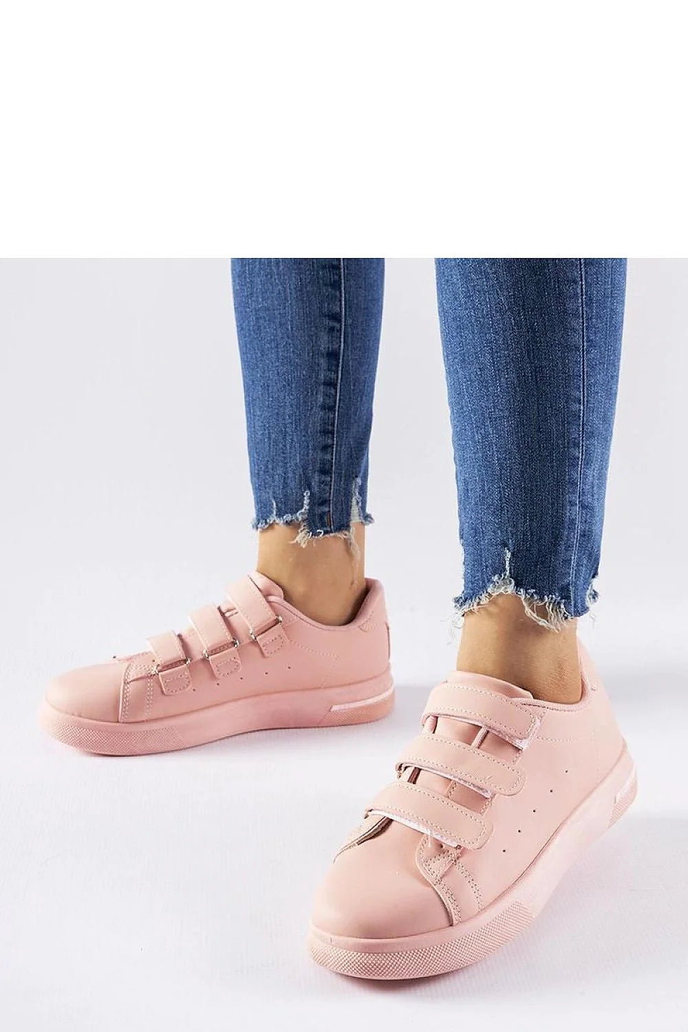 sneakers femme basses rose pâle cuir synthétique bout rond semelle plateforme caoutchouc texturée fermetures scratch triples perforations latérales rembourrage ergonomique