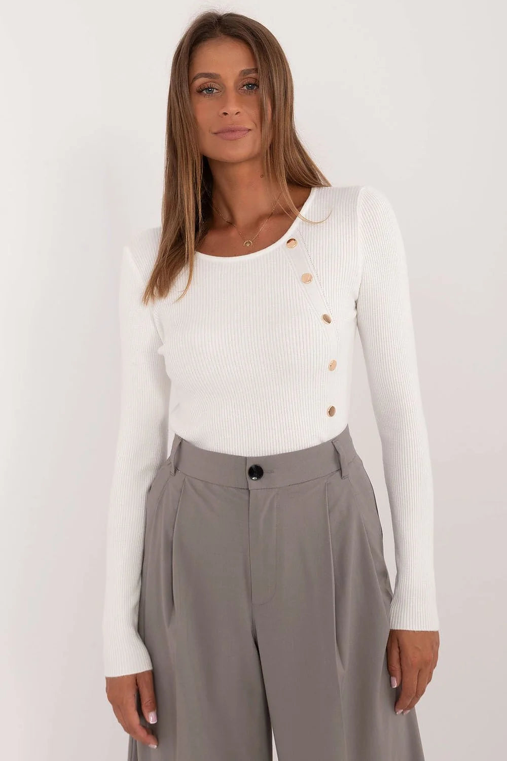 Chandail AT élégant, viscose polyester polyamide, longues manches, encolure ronde, boutons décoratifs, mode intemporelle, quotidien travail