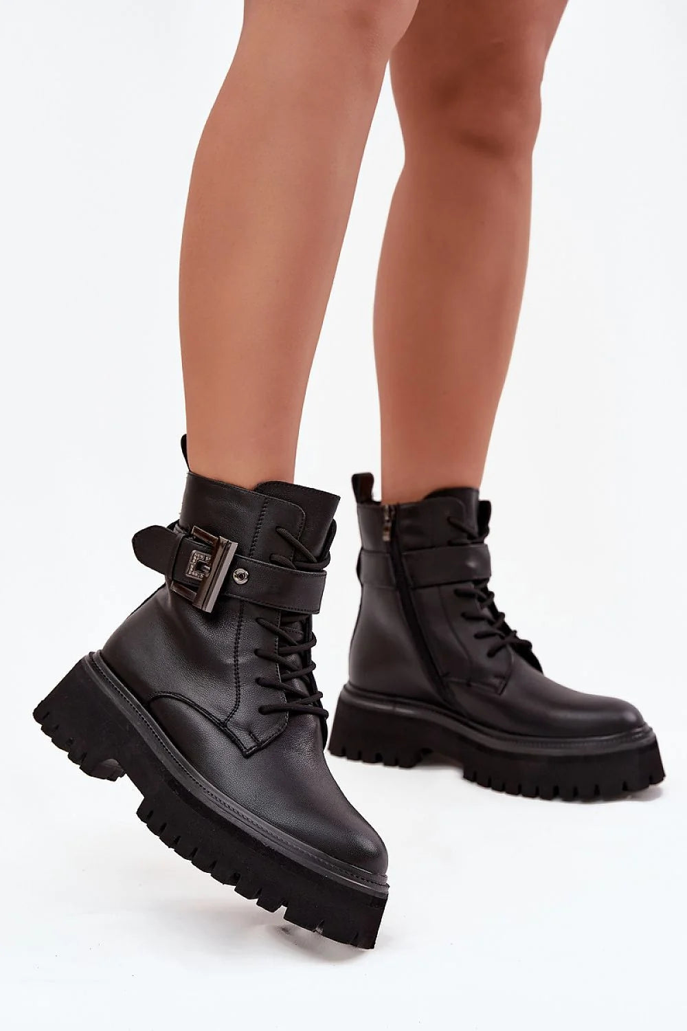 bottines femme montantes cuir naturel plateforme crantée antidérapante talon bloc lacées fermeture éclair bride réglable boucle doublée chaude confortables rock