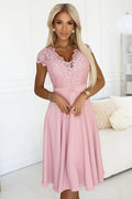 robe soirée femme rose poudré dentelle florale corsage doublé décolleté V festonné manches courtes taille cintrée