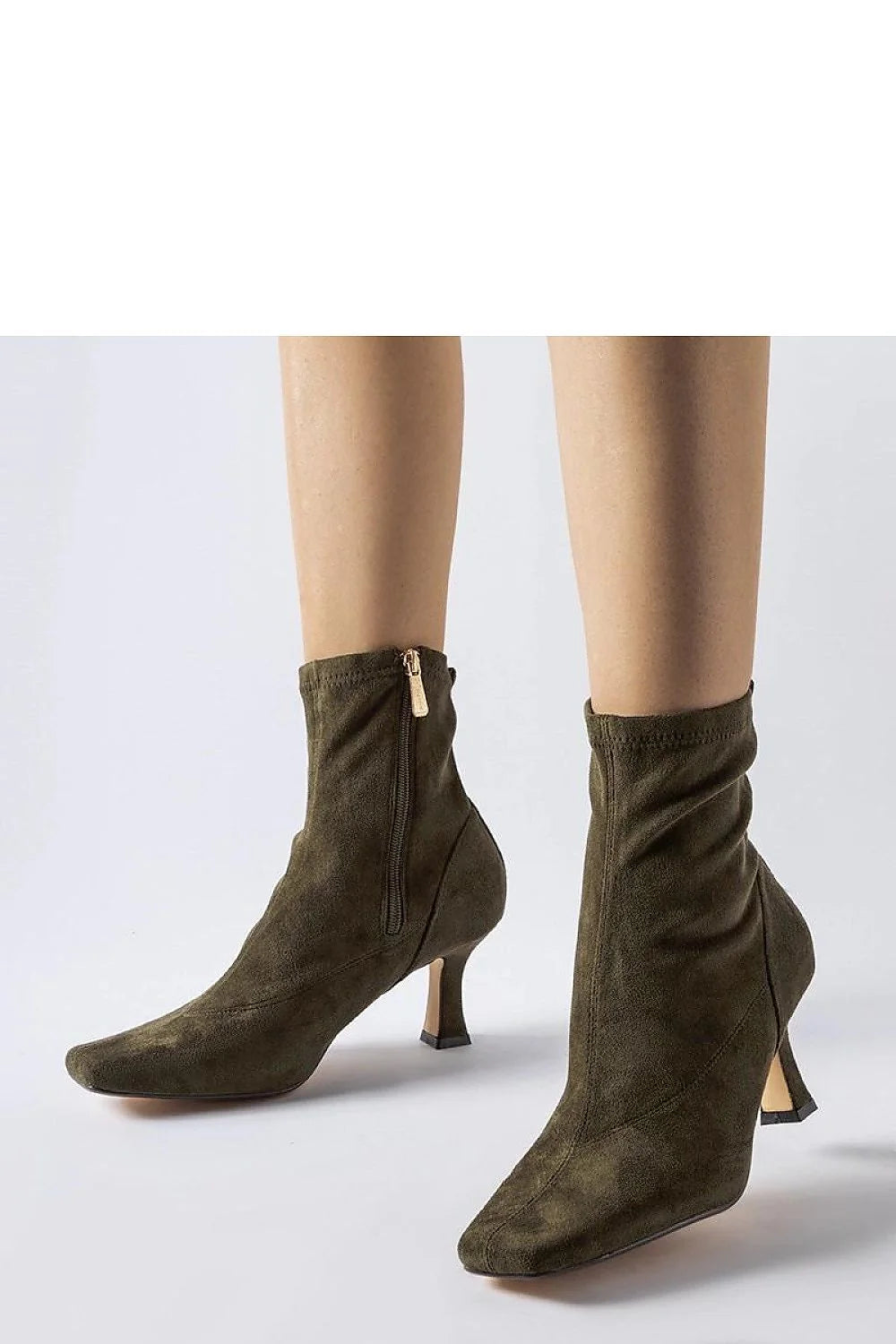 Bottines pour femmes en suède couleur kaki design élégant moderne talon incurvé fermure éclair dorée coupe ajustée cheville