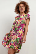 Robe de jour Tessita, robe estivale motifs tropicaux, coupe fluide, manches courtes froncées, décolleté rond, tissu respirant, occasion décontractée, été féminin