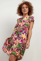Robe de jour Tessita, robe estivale motifs tropicaux, coupe fluide, manches courtes froncées, décolleté rond, tissu respirant, occasion décontractée, été féminin