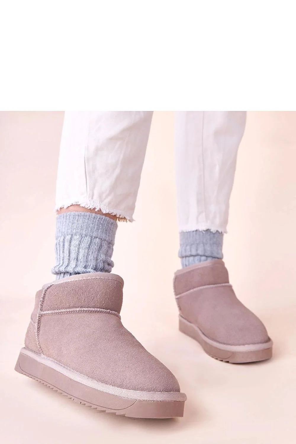 bottes neige femme Besia Gemre suédé gris fourrées moelleuses isolantes durables semelle antidérapante confortables cheville bout rond