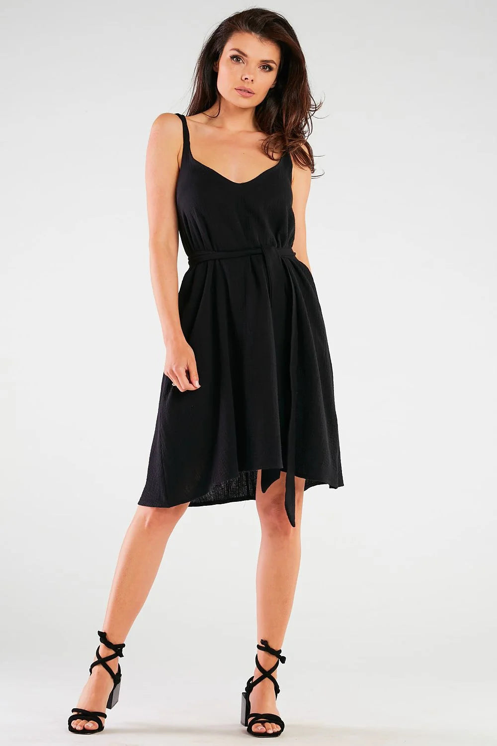 Robe élégante décontractée mi-longue fines bretelles décolleté en cœur coton lycra taille ajustable femme
