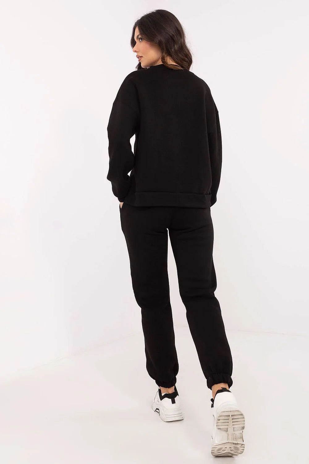 Ensemble de survêtement pour femmes noir en coton et polyester, style moderne, coupe ample, logo brodé, pantalon à taille ajustable