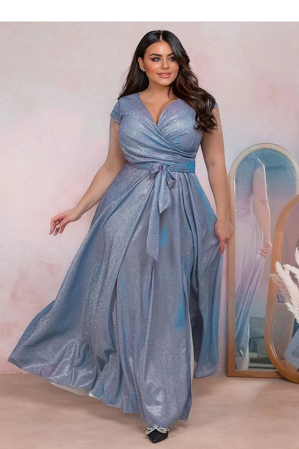 Robe de soirée élégante plus size tissu scintillant encolure V manches courtes ceinture ton sur ton femmes