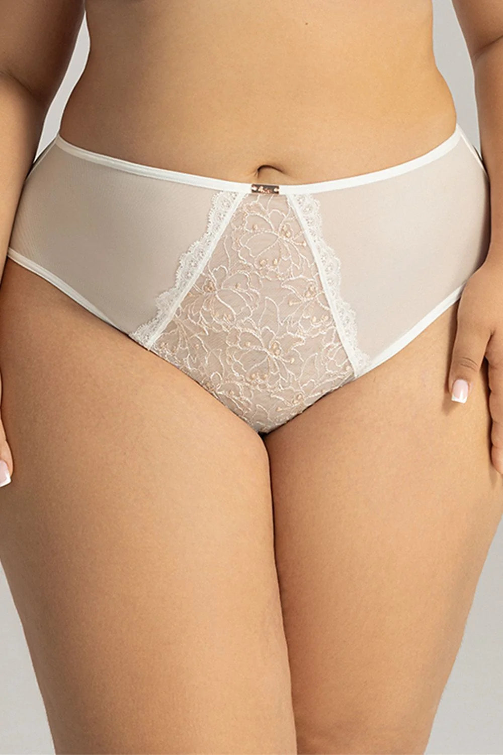 Culottes Ava élégantes en microfibre beige clair dentelle motifs floraux hanches sculptées confort quotidien femme