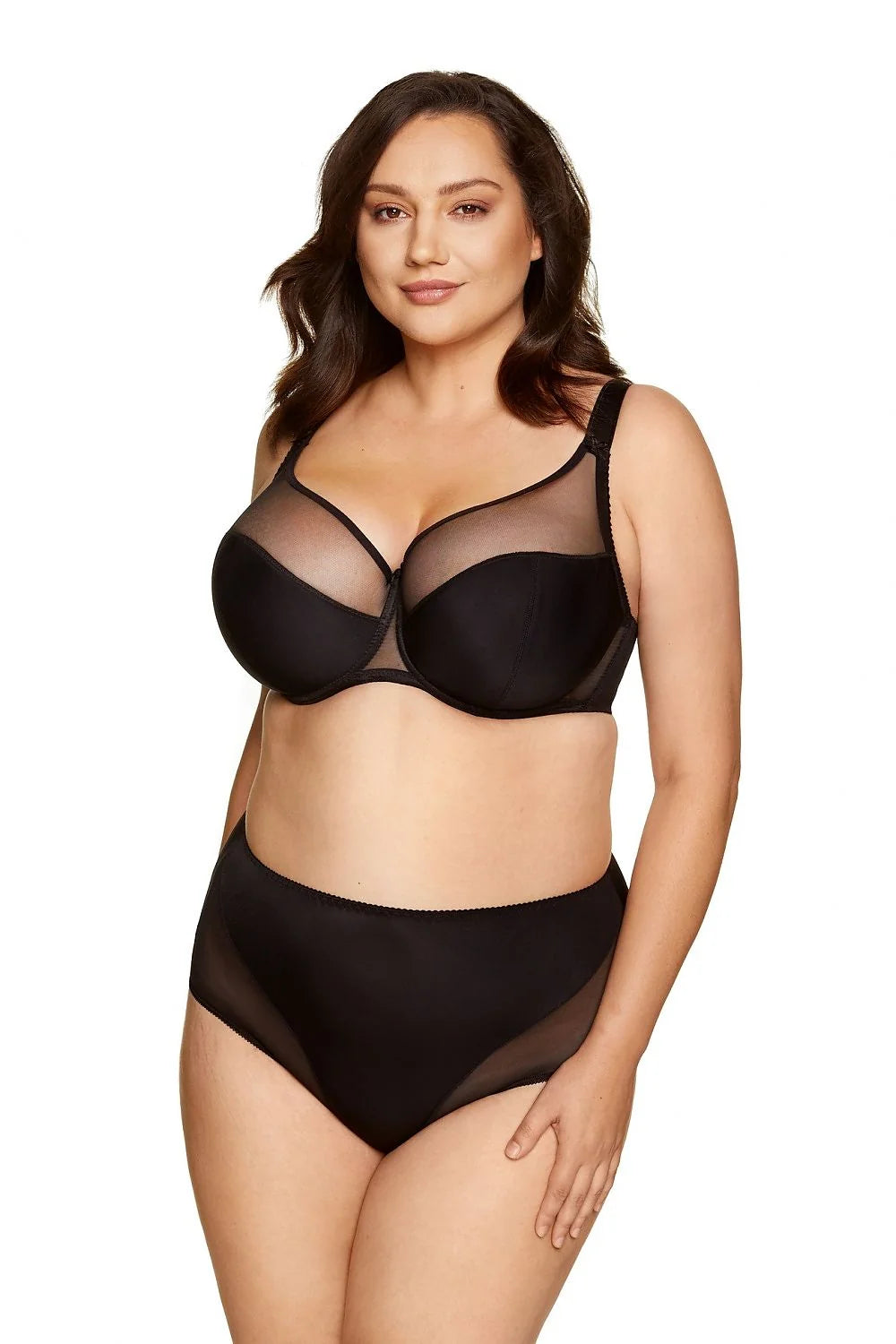 Ensemble de lingerie féminine nude longue durée maille transparente tissu opaque couleur chair confort maintien optimal tailles 36 à 52