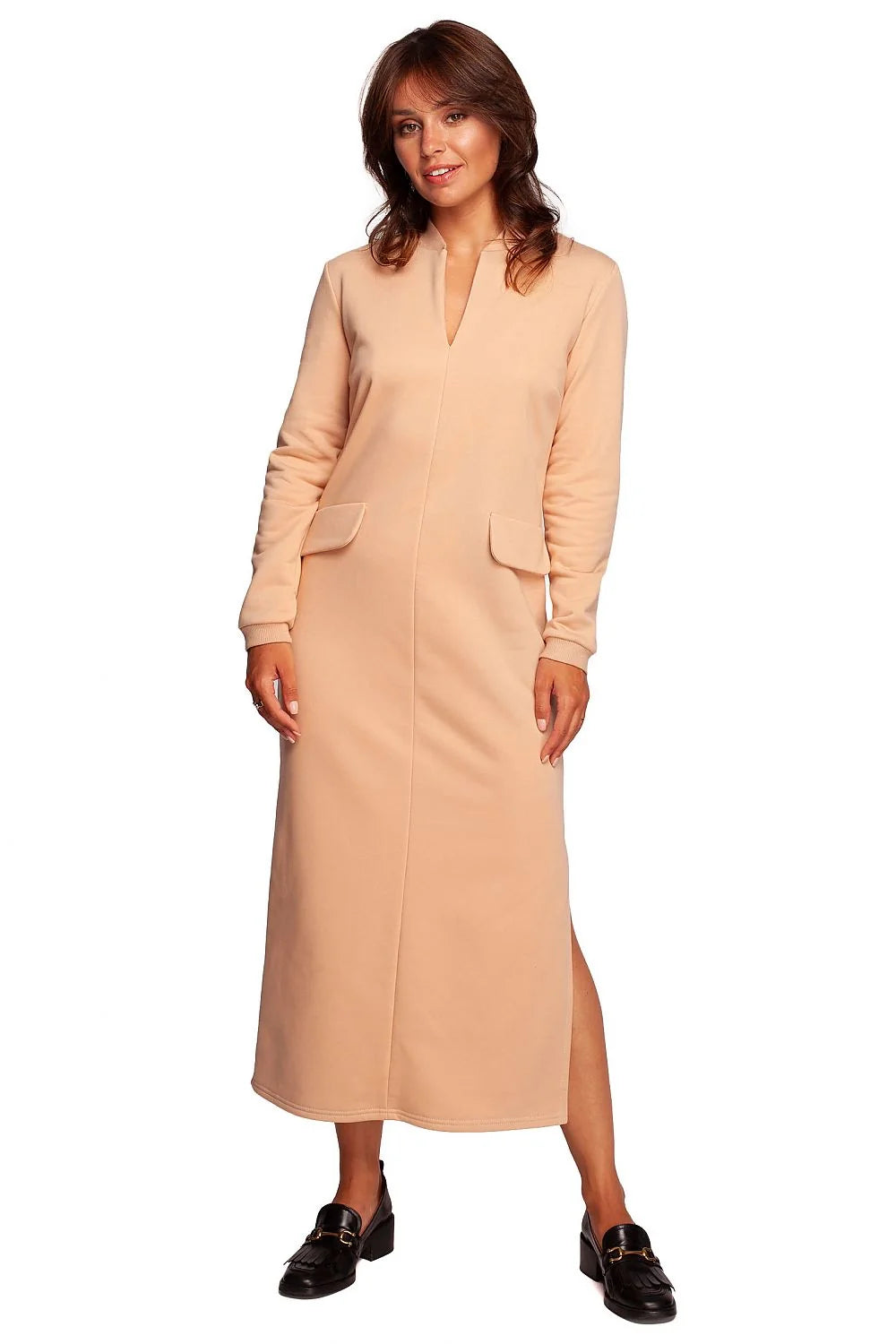 Robe de jour Be Wear longue en coton et polyester, fente haute, manches longues, encolure V, poches rabattables, style épuré, couleur violette profonde pour femme