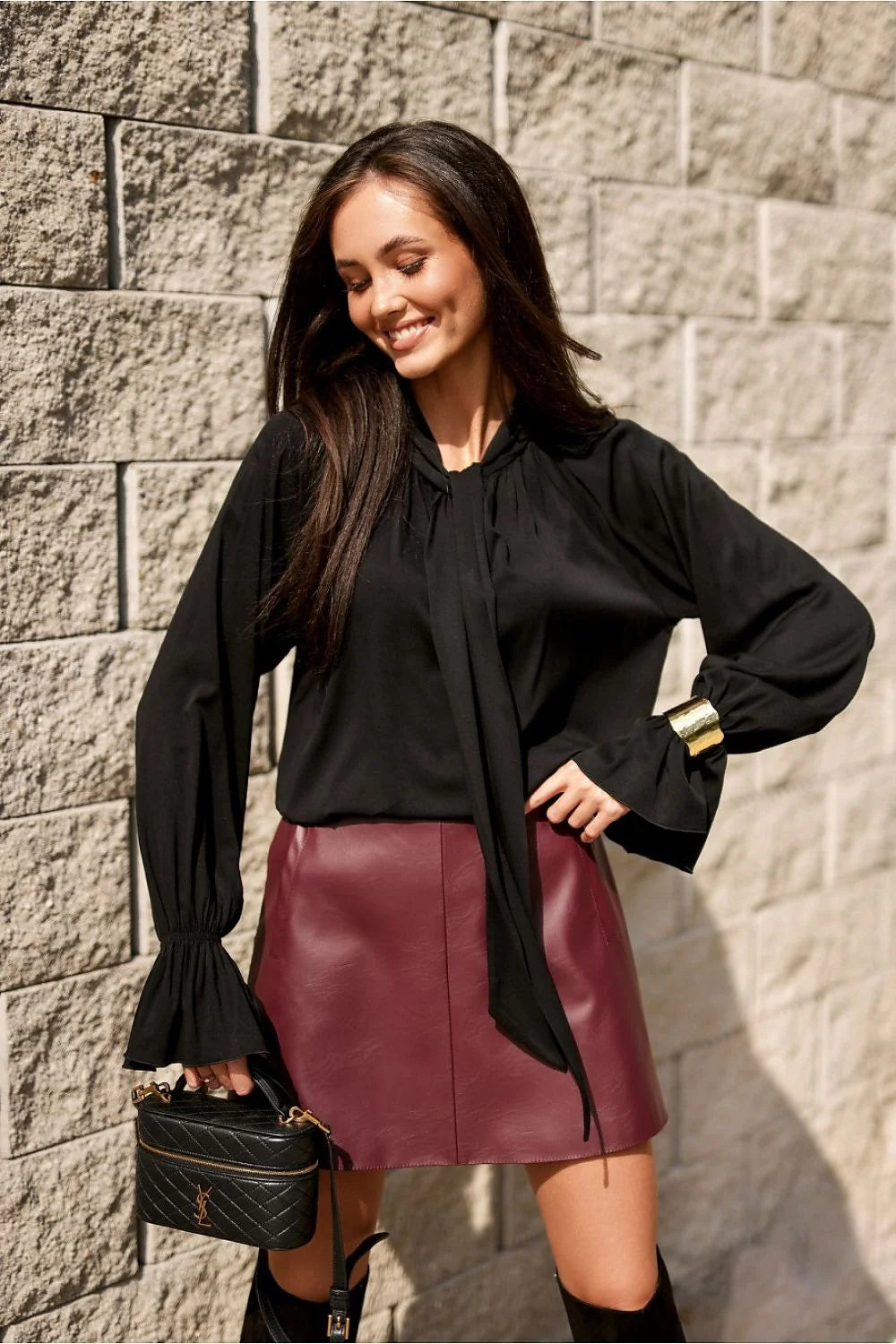 blouse femme noire lavallière nœud col long manches longues froncées poignets volantés viscose élasthanne fluide ample chic élégante respirante polonaise