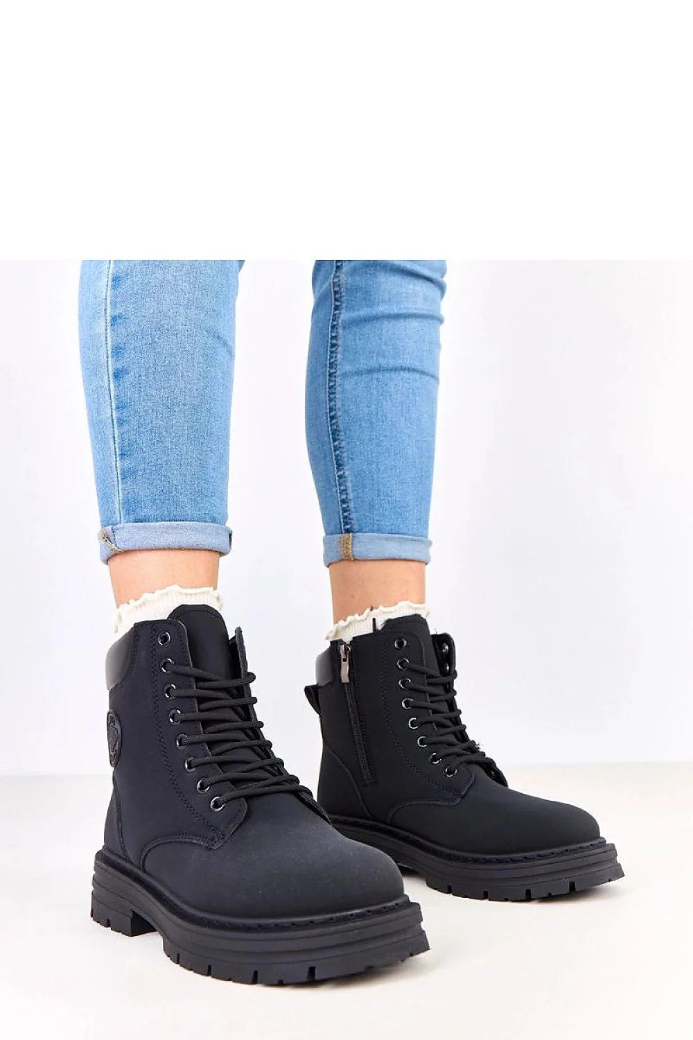 bottines femme trappeur Solea noir mat cuir synthétique doublure fourrure chaude lacets réglables zip latéral semelle crantée plateforme talon stable