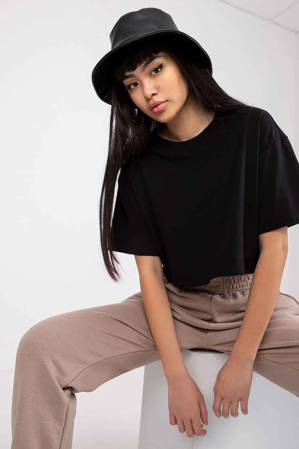 T-shirt crop blanc femme mode élégant tendance coton 90% élasthanne 10% coupe ample manches courtes