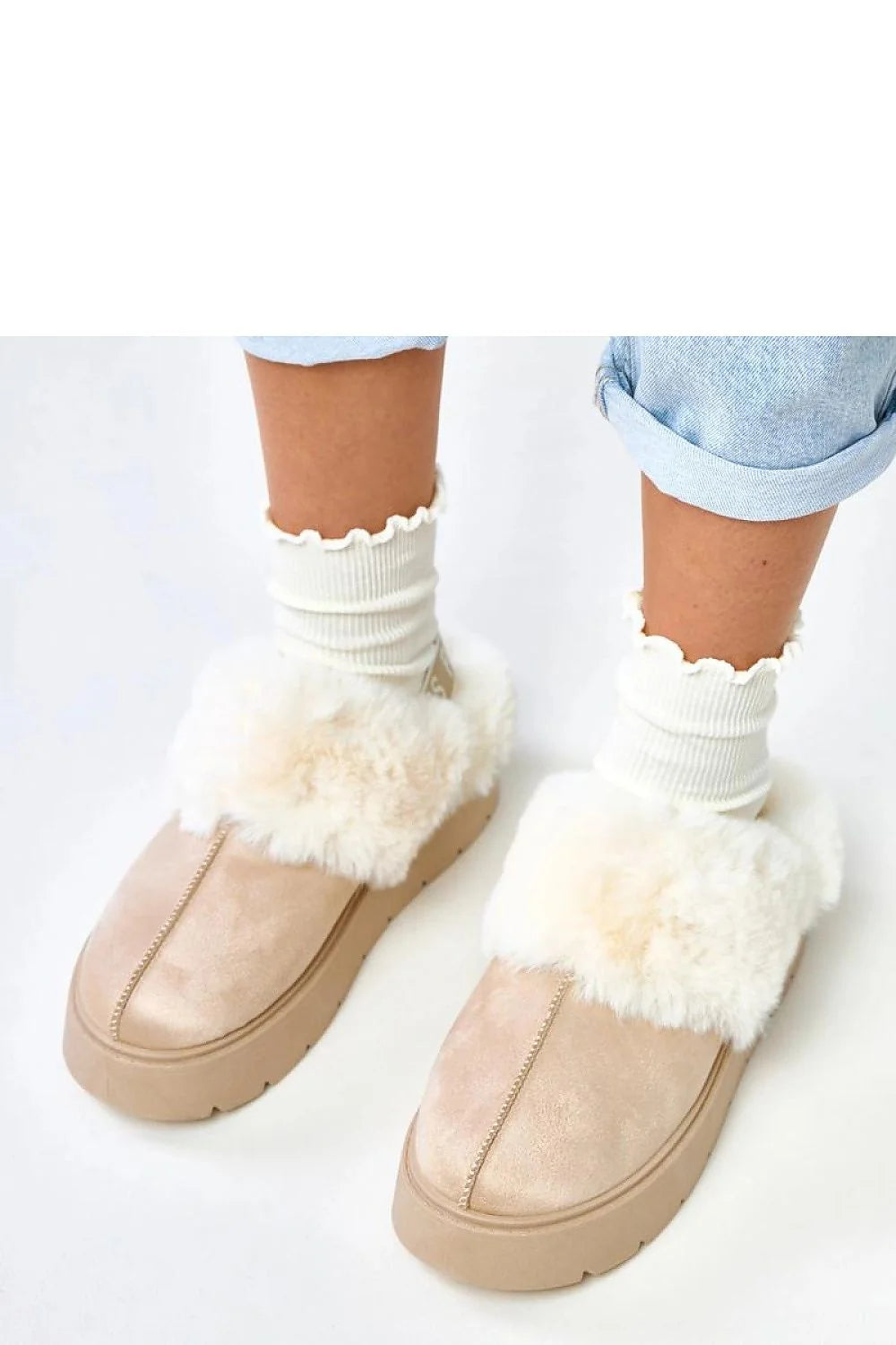 bottes neige basses Solea cuir suédé écologique beige doublure fourrure crème semelle plateforme 4cm crantée bout rond maintien élastique rembourrée
