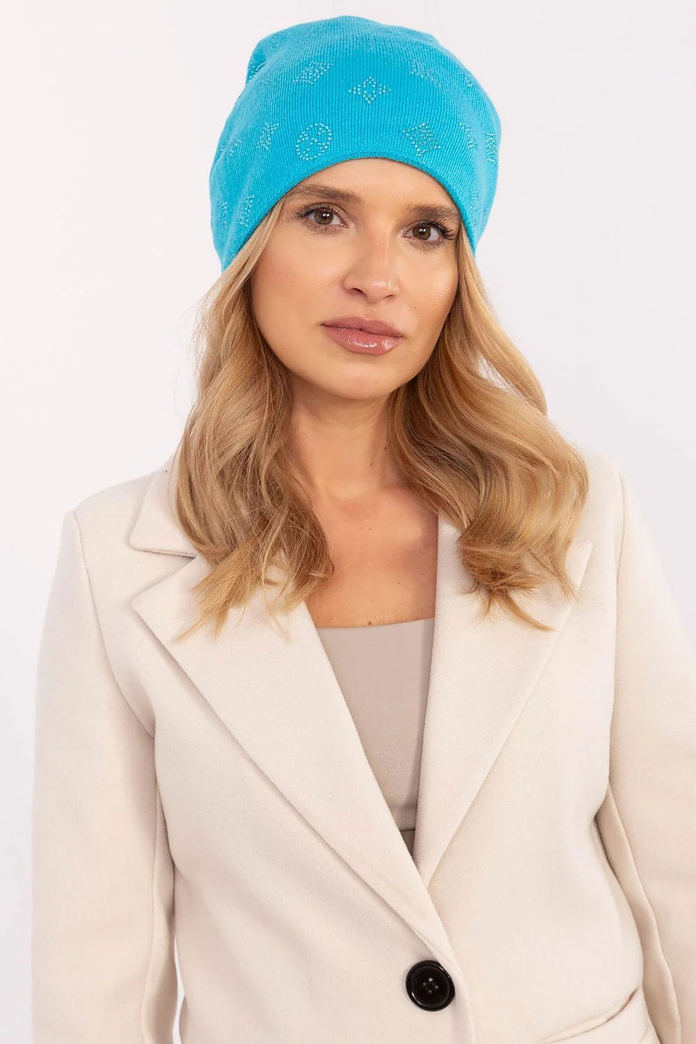 Bonnet d'hiver féminin chaud style beanie en cachemire acrylique 50% coton 30% jais bleu vif motifs géométriques