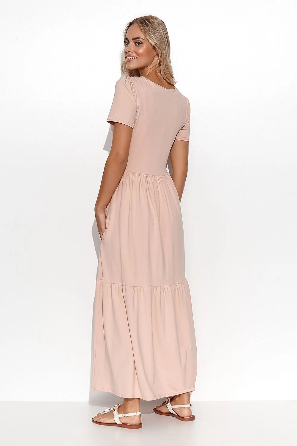 Robe de jour Makadamia longue manches courtes encolure en V tissu léger couleur rose pâle femme