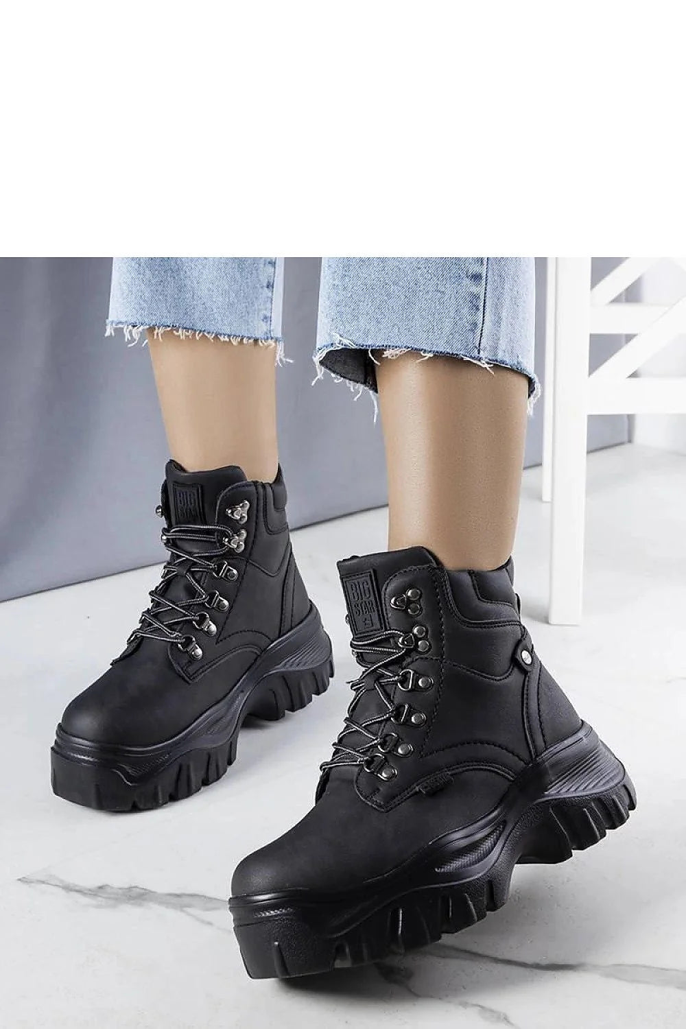 bottines montantes femme plateforme noir cuir synthétique semelle crantée laçage crochets métalliques rembourrées memory foam waterproof adhérence urbaine robuste