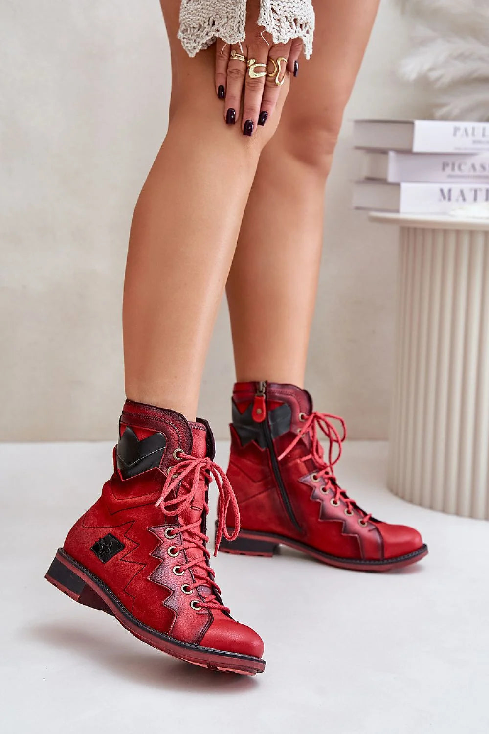 Bottes pour femmes en cuir naturel style punk-rock talon plat fermeture éclair rouge vif