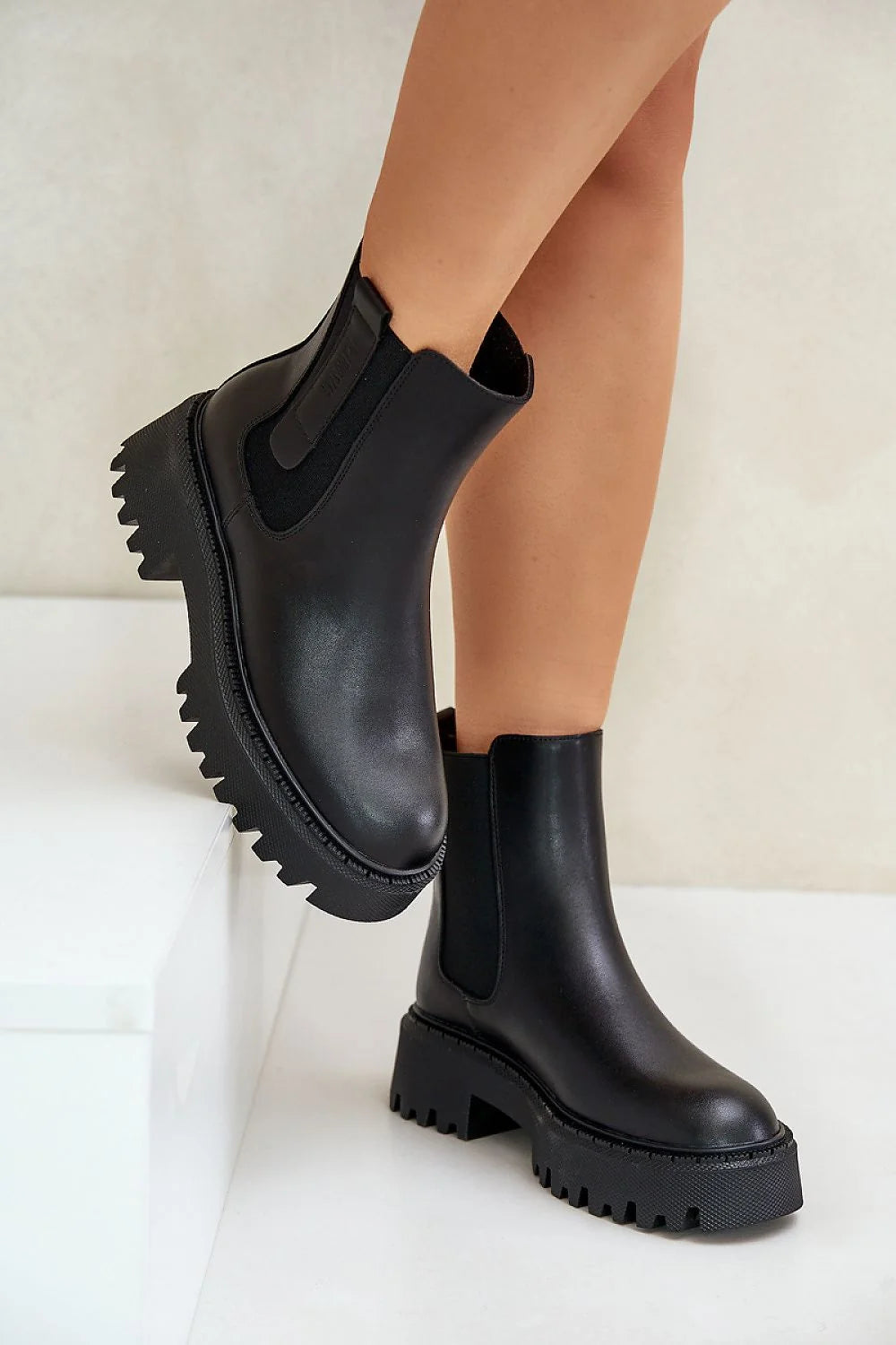 Bottines Jodhpur Step in Style cuir noir semelle épaisse Chelsea boots femmes tige montante style urbain