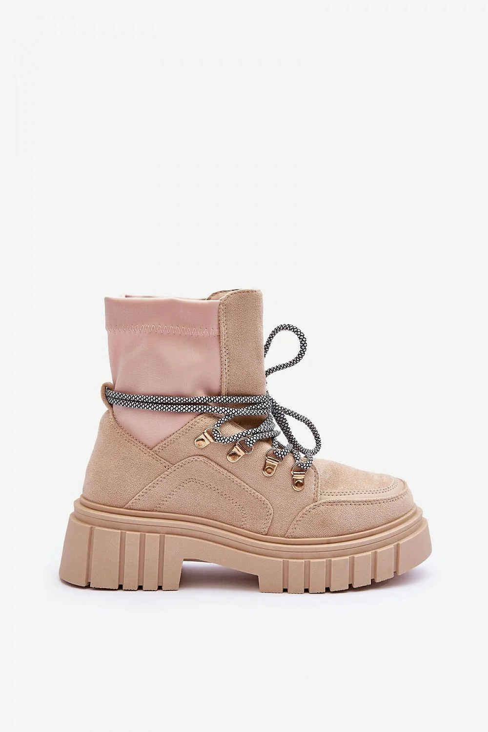 Bottes femmes modernes robustes design urbain tendance éco-suede beige talon massif plateforme semelle caoutchouc doré