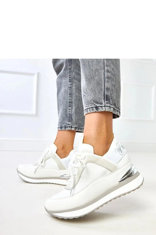 baskets femme plateforme compensée blanches simili cuir écologique suédés beige gris bout rond lacets rembourrée doublure tissu semelle crantée amorti