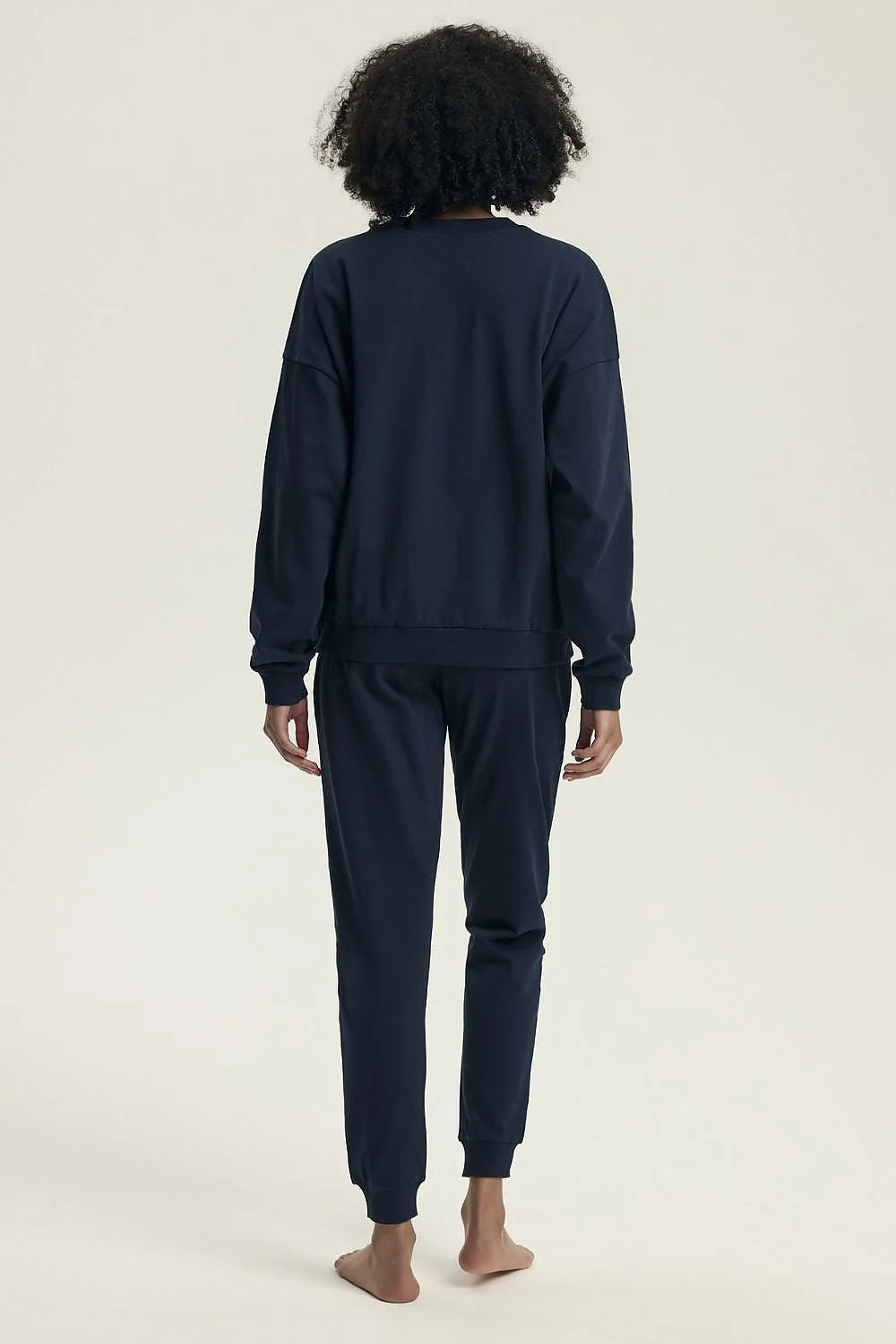 pyjama femme élégante confortable coton molletonné ample col rond manches longues pantalon jogger poches bordcotes bleu marine inscription cadeau
