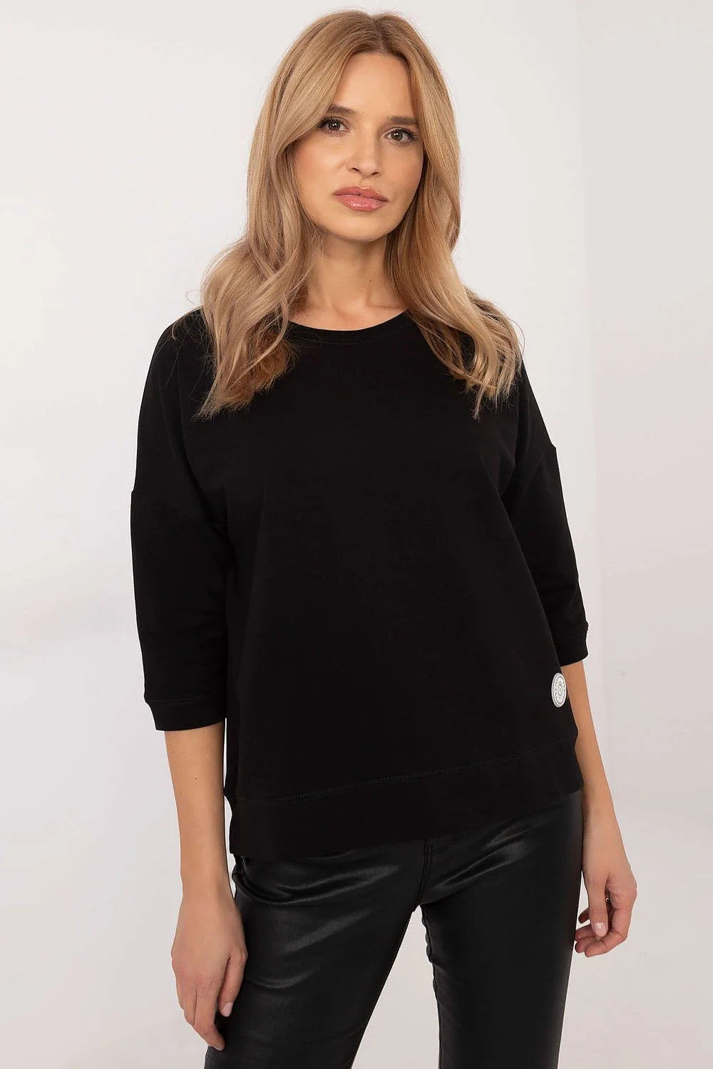 Sweatshirt décontracté pour femme en noir, col rond, manches 3/4, style minimaliste, confortable et polyvalent