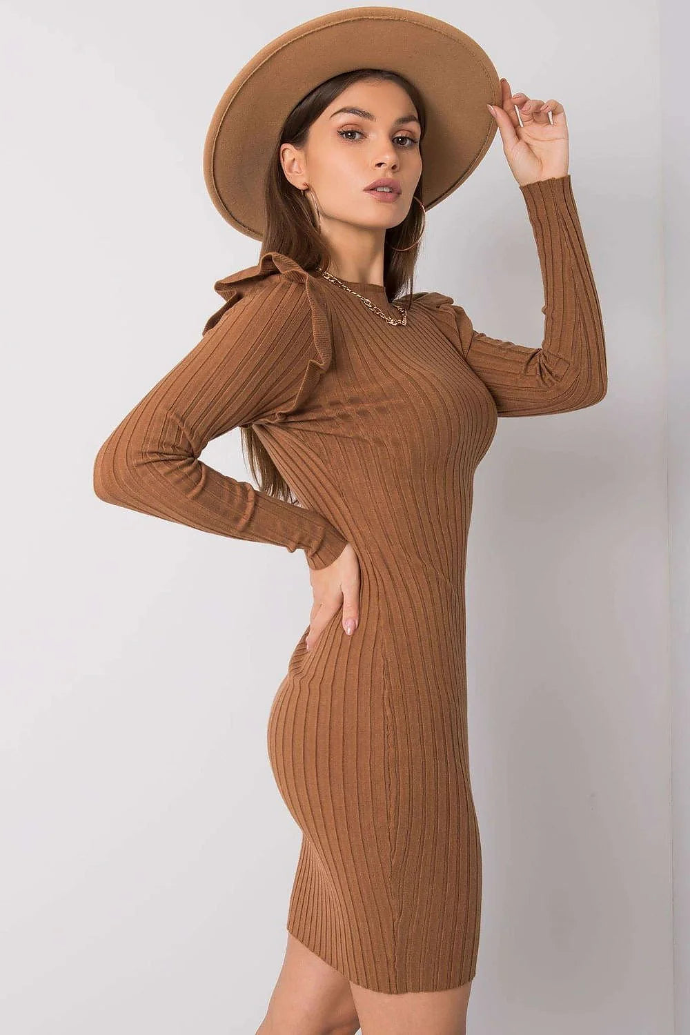Robe femme maille marron rayures volants élégante moderne ajustée manches longues automne-hiver chic
