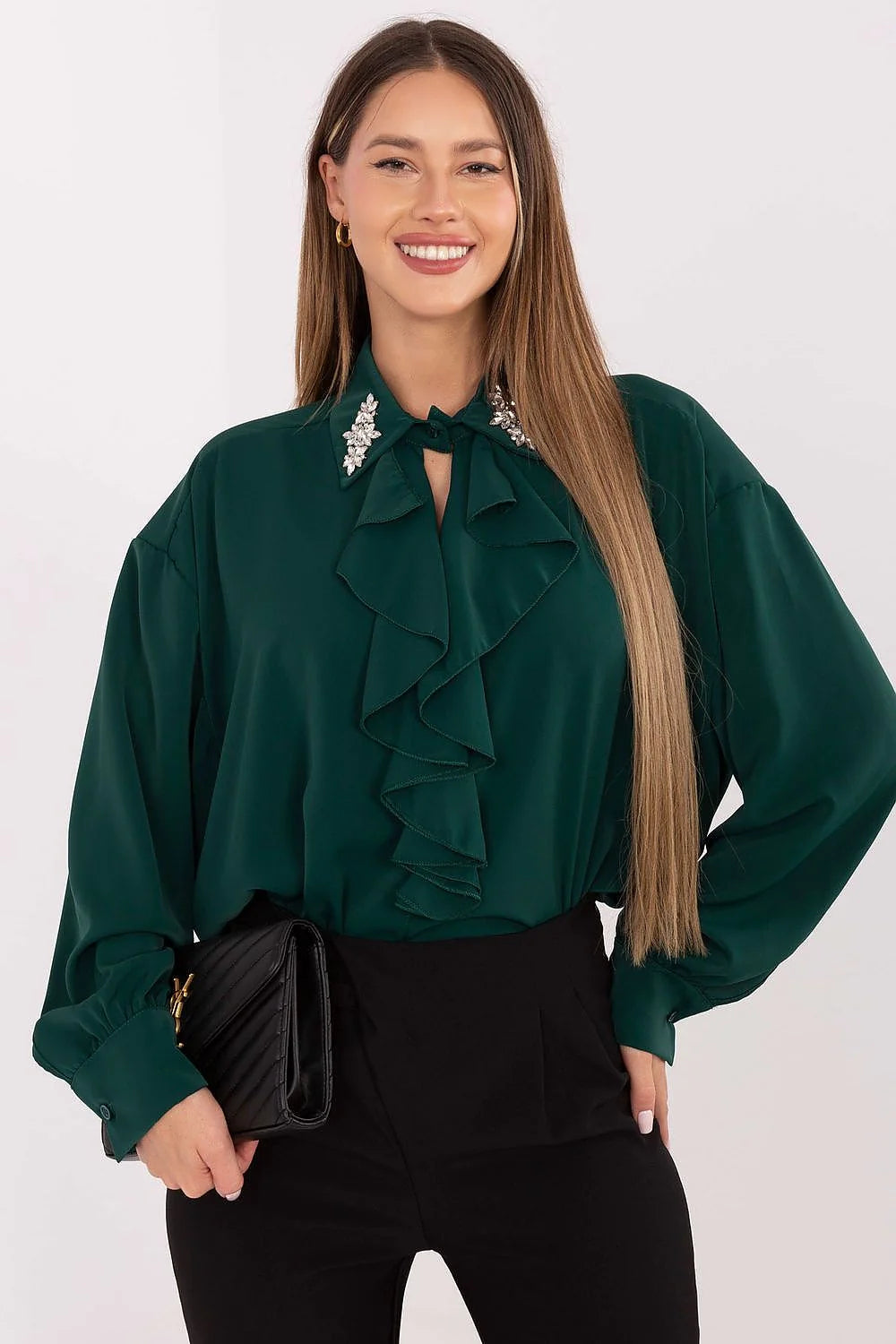 chemisier élégant exceptionnel soirée travail cérémonie polyester léger doux silhouette dos allongé col orné jabot subtil manches bouffantes