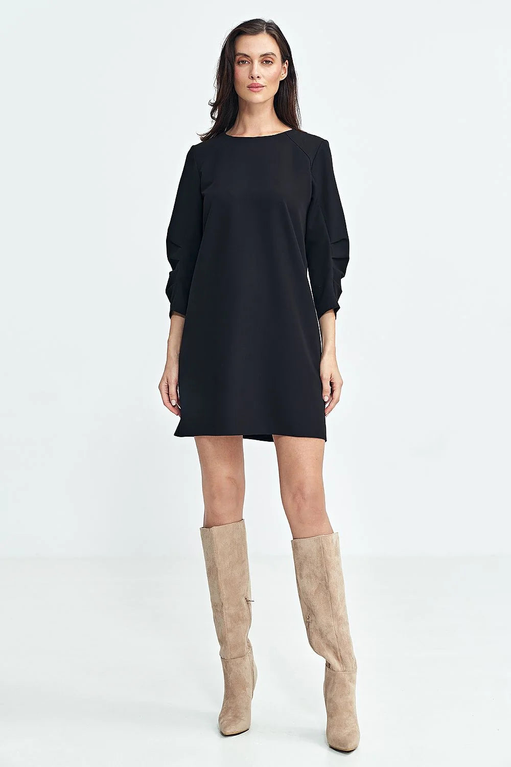 Robe de jour élégante pour femme en tissu polyester minimaliste manches longues encolure ronde finitions soignées couleur noire