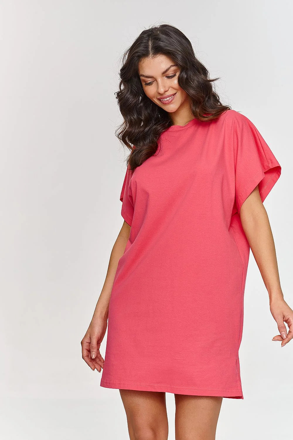 Robe de jour décontractée femme style t-shirt coton couleur corail manches courtes col rond coupe droite sans motifs occasion quotidienne