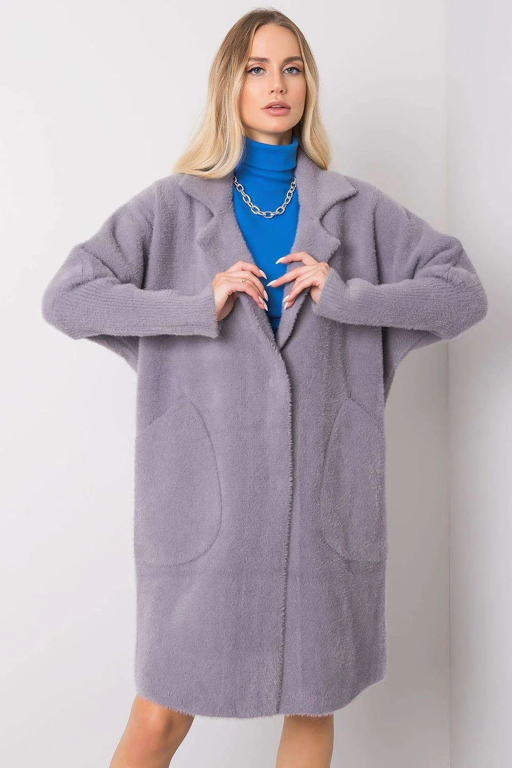 Manteau pour femme élégant long oversize couleur rose antique laine bouclée poches en patch coupe moderne style intemporel