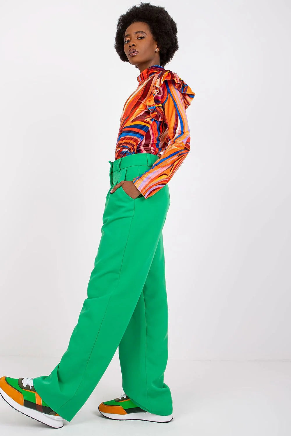 Ensemble chemisier multicolore et pantalon large polyester élasthanne moderne élégant pour femmes audacieuses tendance