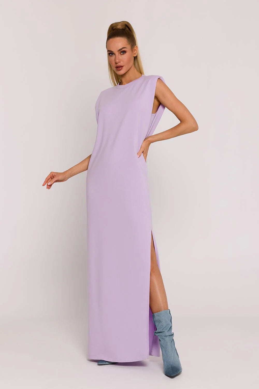 Robe de jour élégante en maille lilas pâle coupe droite fente latérale sans manches femmes