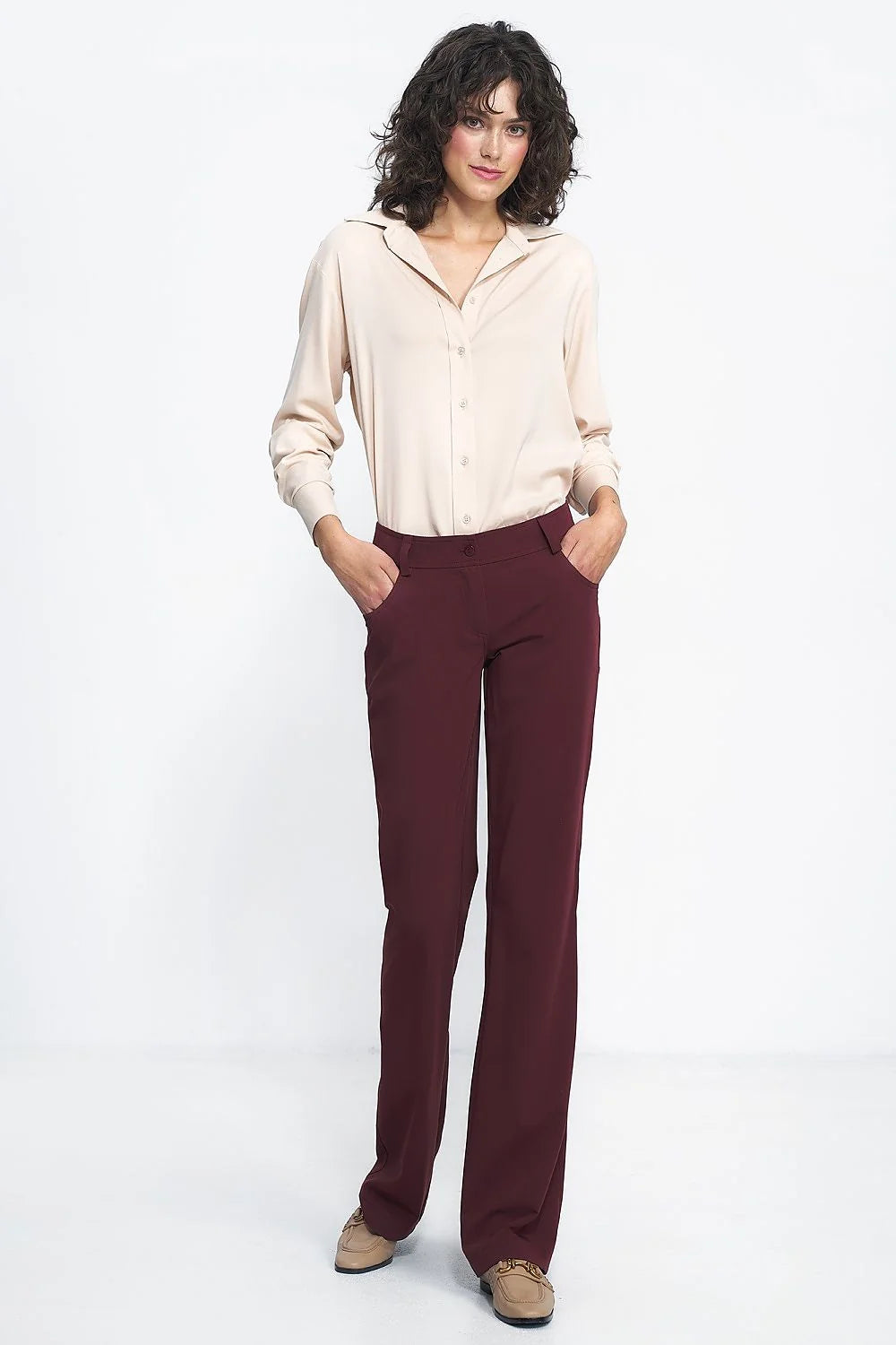 Pantalon long Nife bordeaux élasthanne polyester coupe droite évasée taille standard poches latérales ceinture passants