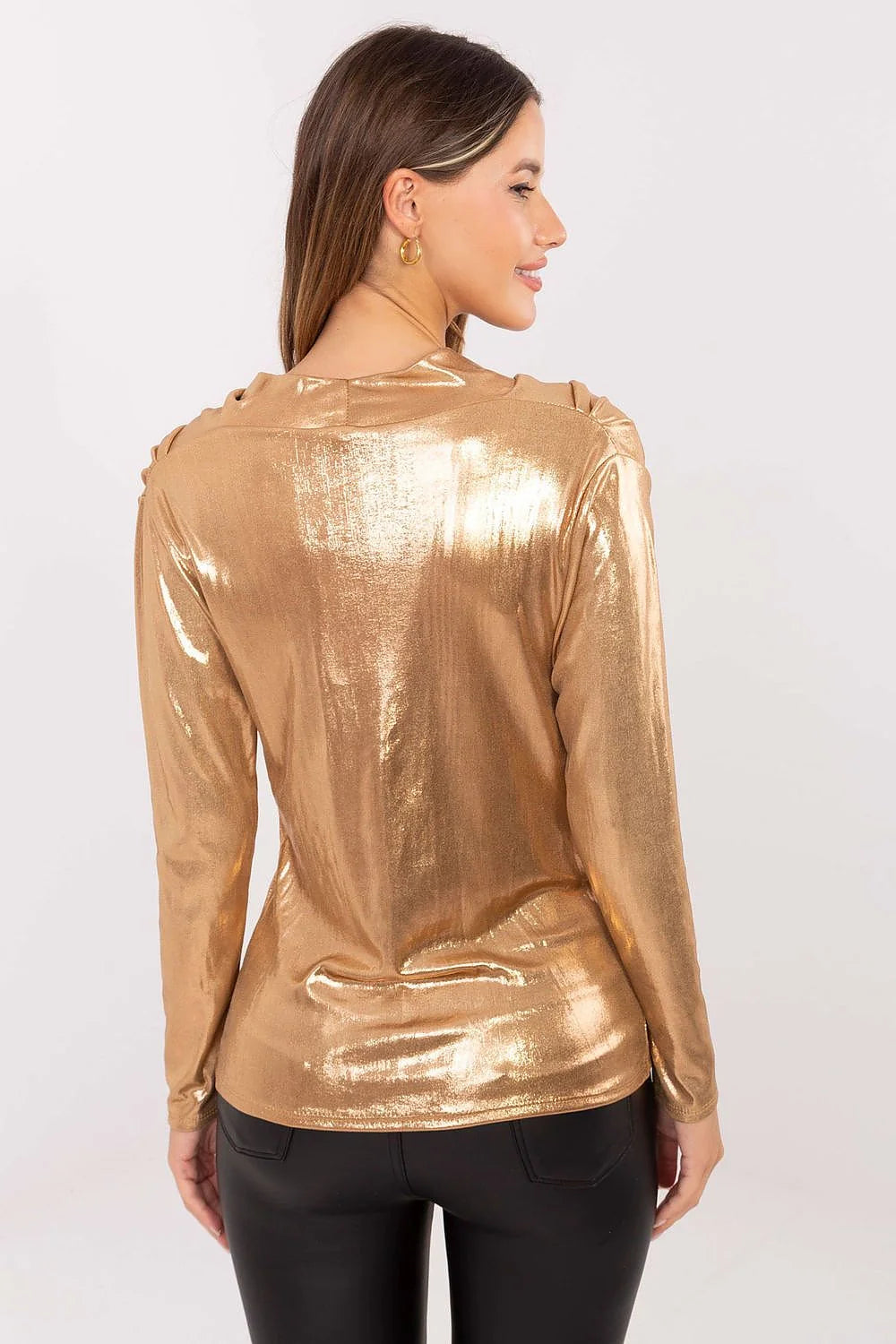 chemisier manches longues col bénitier lamé doré métallisé fluide oversize drapé brillant stretch polyester viscose plis décoratifs raffiné élégant soirée