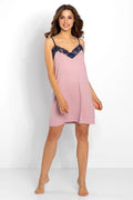 Chemise de nuit féminine élégante à dentelle contrastante coupe ample confortable bretelles ajustables en V rose pâle bleu profond